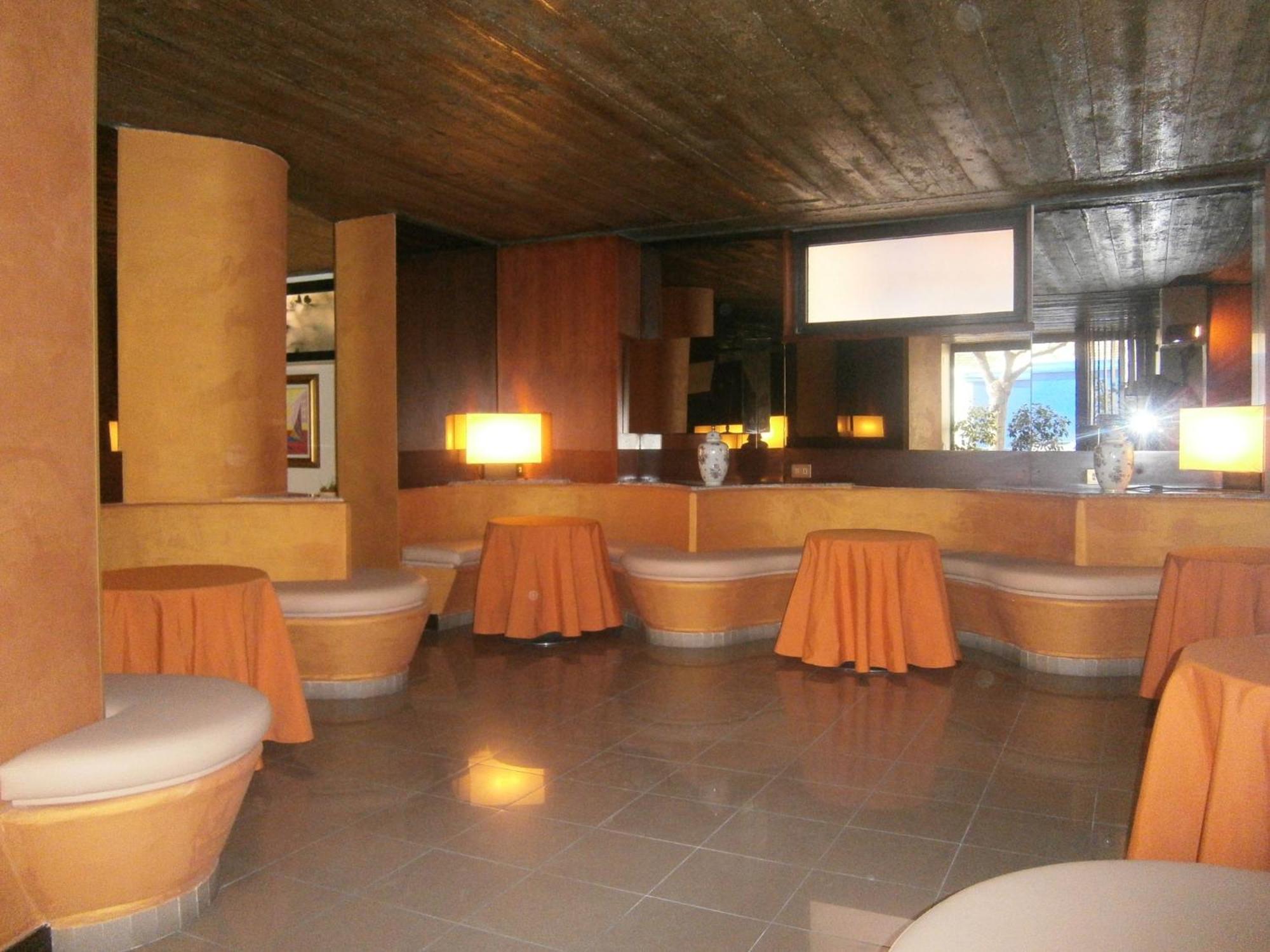 Hotel Corona Termoli Ngoại thất bức ảnh