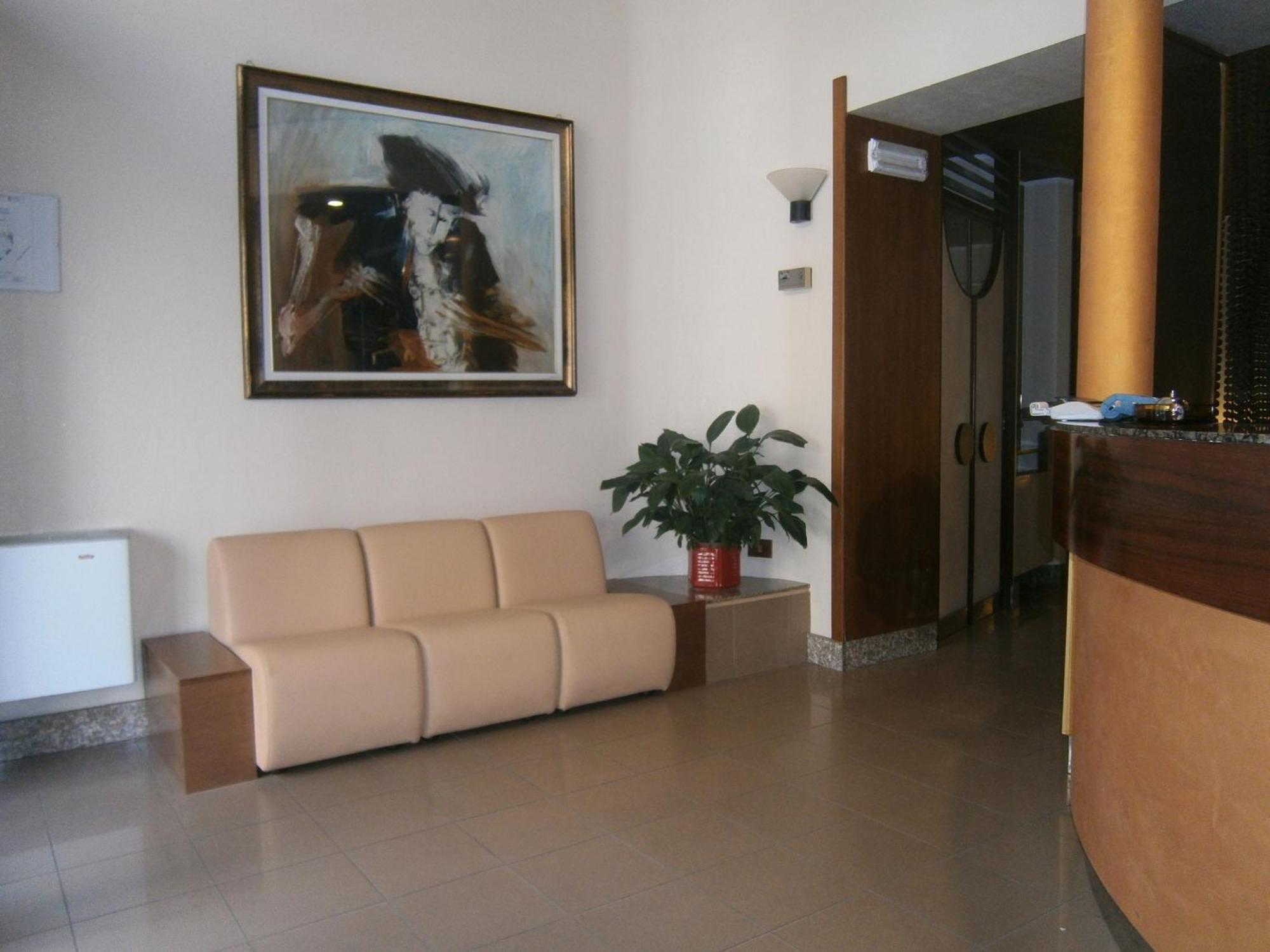 Hotel Corona Termoli Ngoại thất bức ảnh