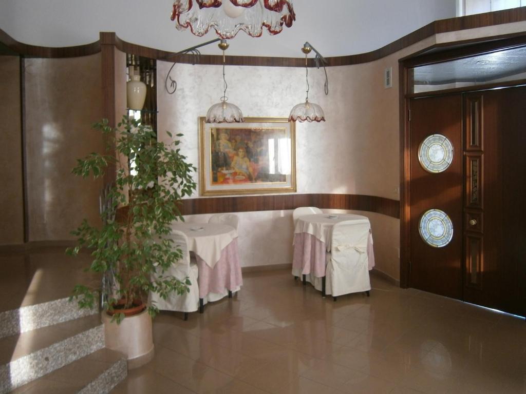 Hotel Corona Termoli Ngoại thất bức ảnh