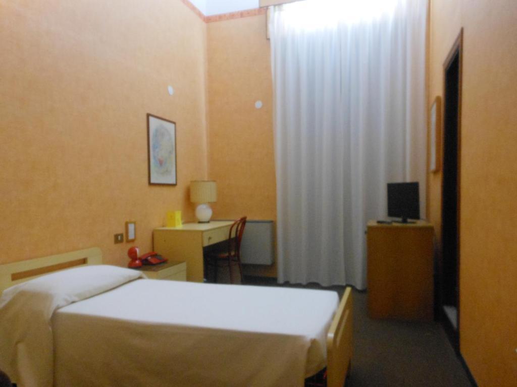 Hotel Corona Termoli Phòng bức ảnh